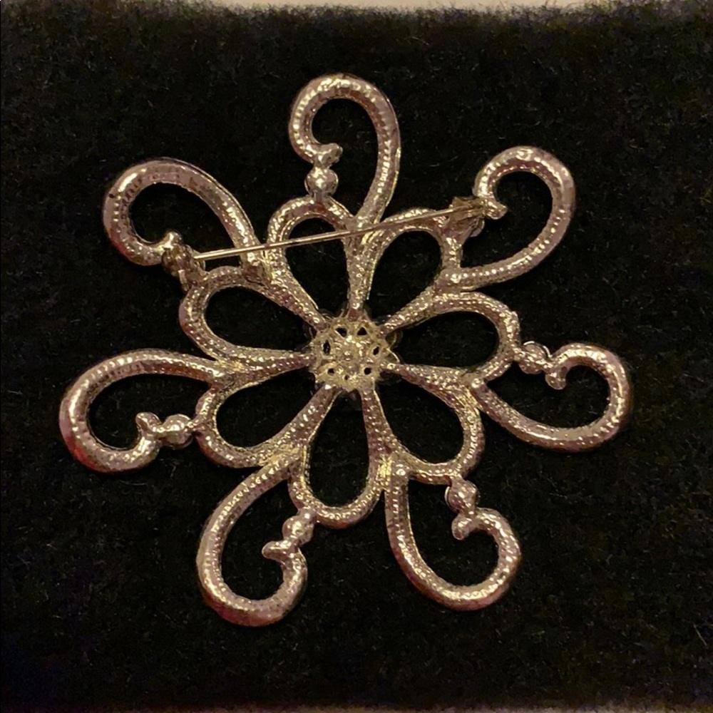 Brooch - Picture 4 of 4